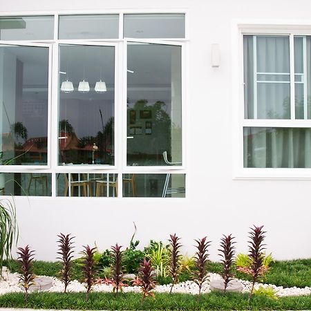 Charisma Residence Rayong Exterior foto